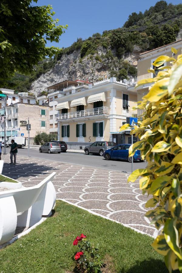 Sinonda Luxury Apartment Maiori Exterior photo